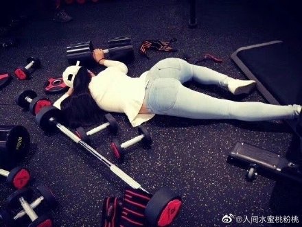 微博福利 第9届蜜桃臀大赛