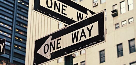 大城市混不下去了 去小城市舒服吗？