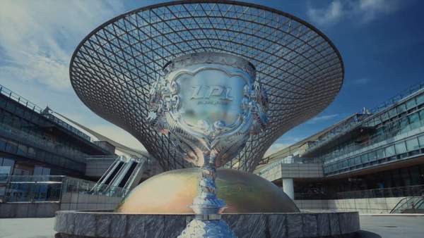 LPL夏季总决赛赛前垃圾话 下路1V1大战