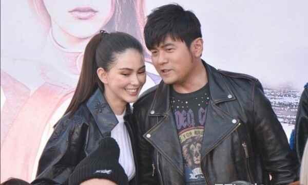 41岁周杰伦近照胖成雷佳音油腻感暴增与娇妻昆凌差距大