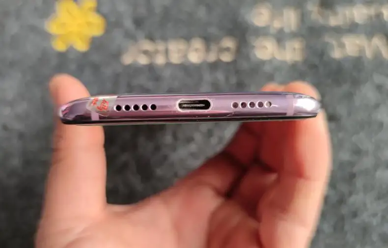 最近很多人在闲鱼发现总是有特别低价的小米9手机