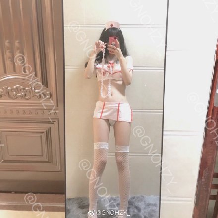 微博福利 3月23日第二届小蛮腰冠军竞选