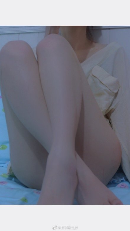 微博福利 4月17日第51届腿照大赛